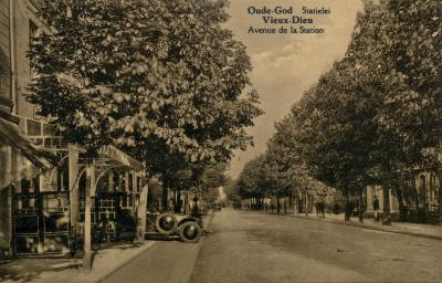 Mortsel: Oude-God Statielei - Vieux-Dieu Avenue de la Station - (