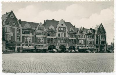 Mortsel: Gemeenteplein - Postkaart Nels - Uitg. Leeslust, Statiel
